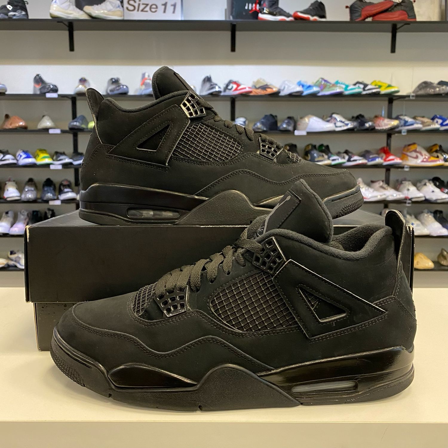PO AIR JORDAN 4 BLACK CAT (2020) SIZE 12