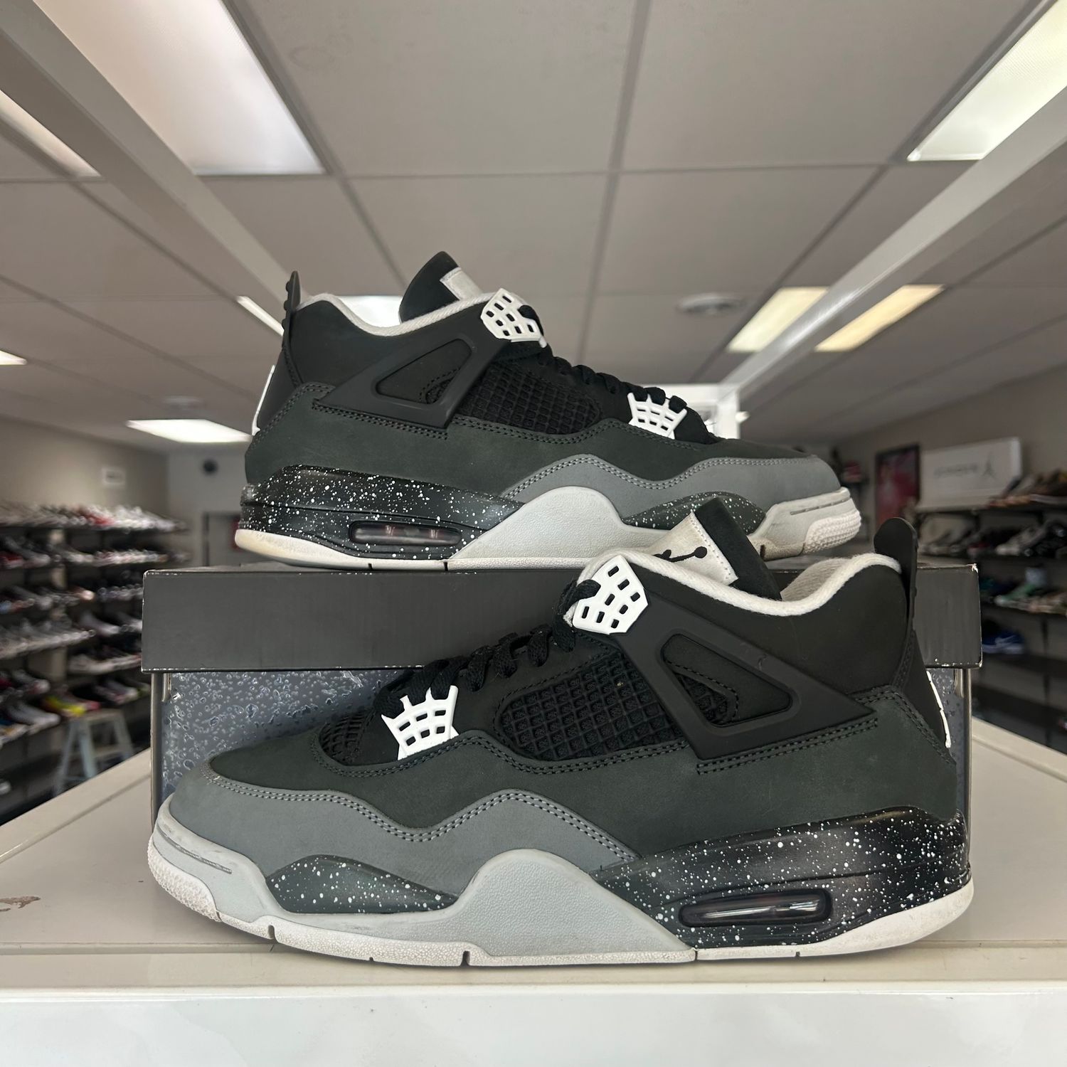 PO3 AIR JORDAN 4 FEAR (2024) SIZE 10.5