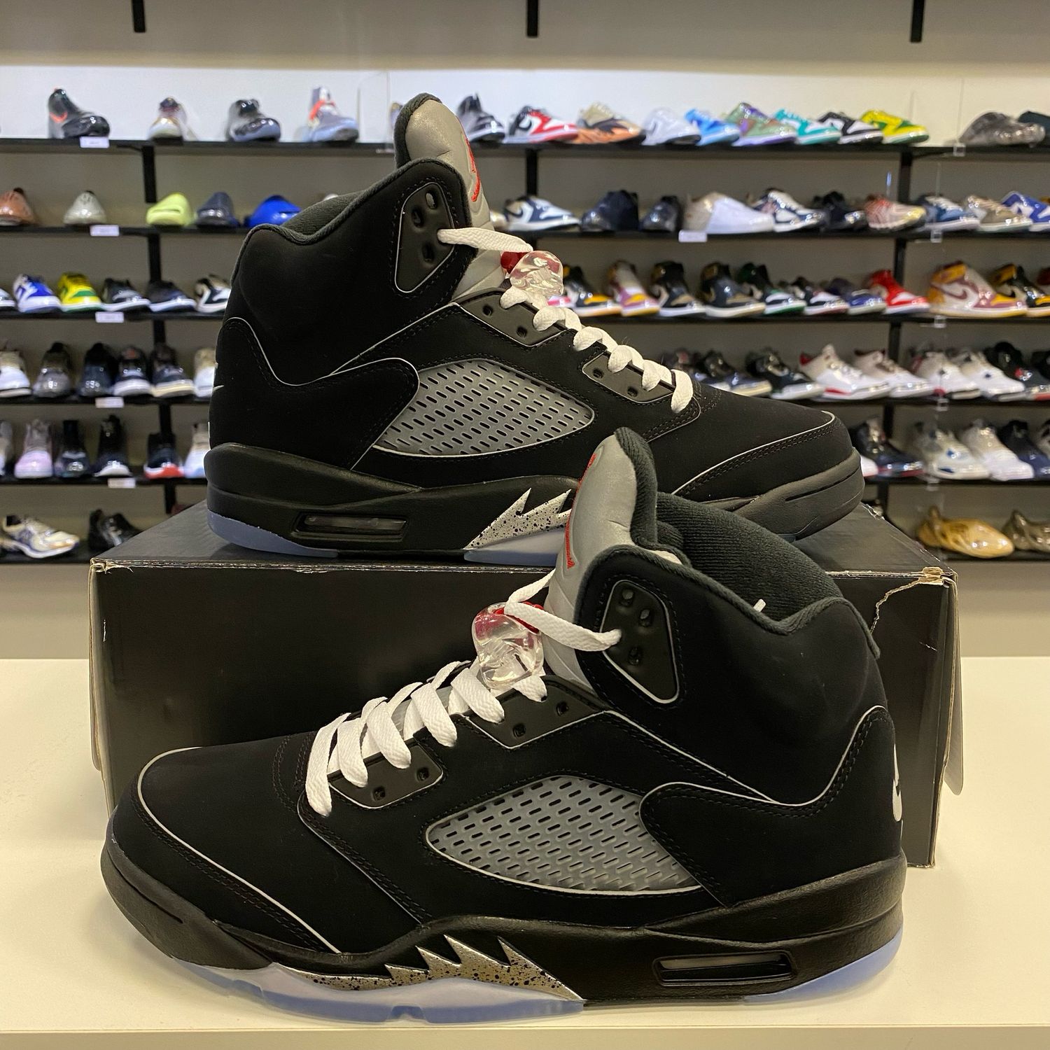 PO4 AIR JORDAN 5 BLACK METALLIC REIMAGINED SIZE 10