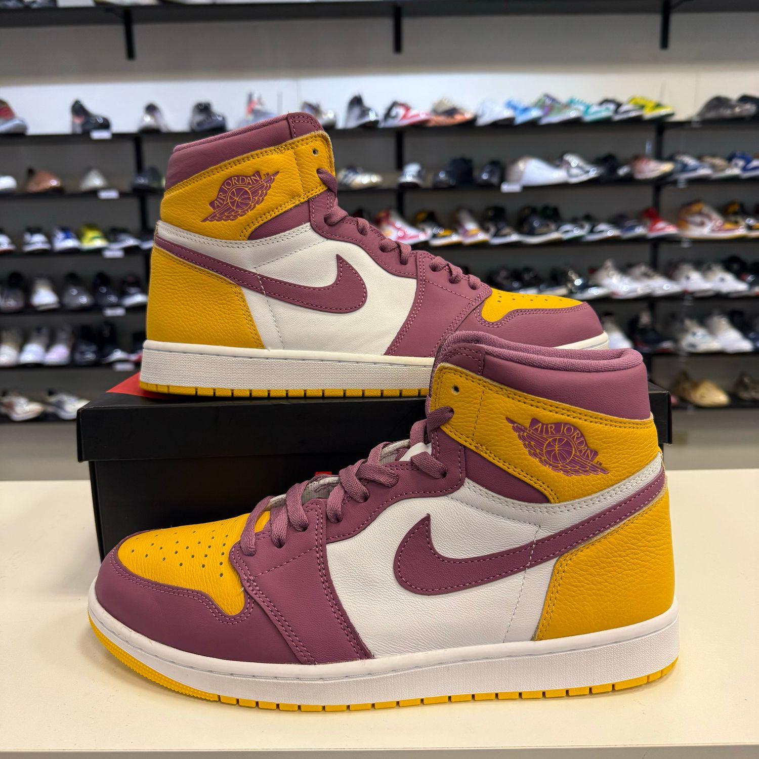 PO AIR JORDAN 1 BROTHERHOOD SIZE 12