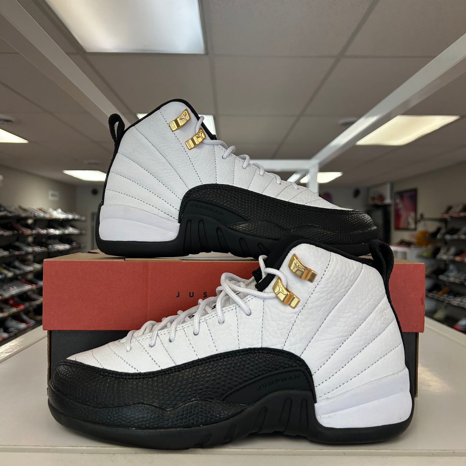 PO AIR JORDAN 12 RETRO TAXI (2025) (GS) SIZE 6Y