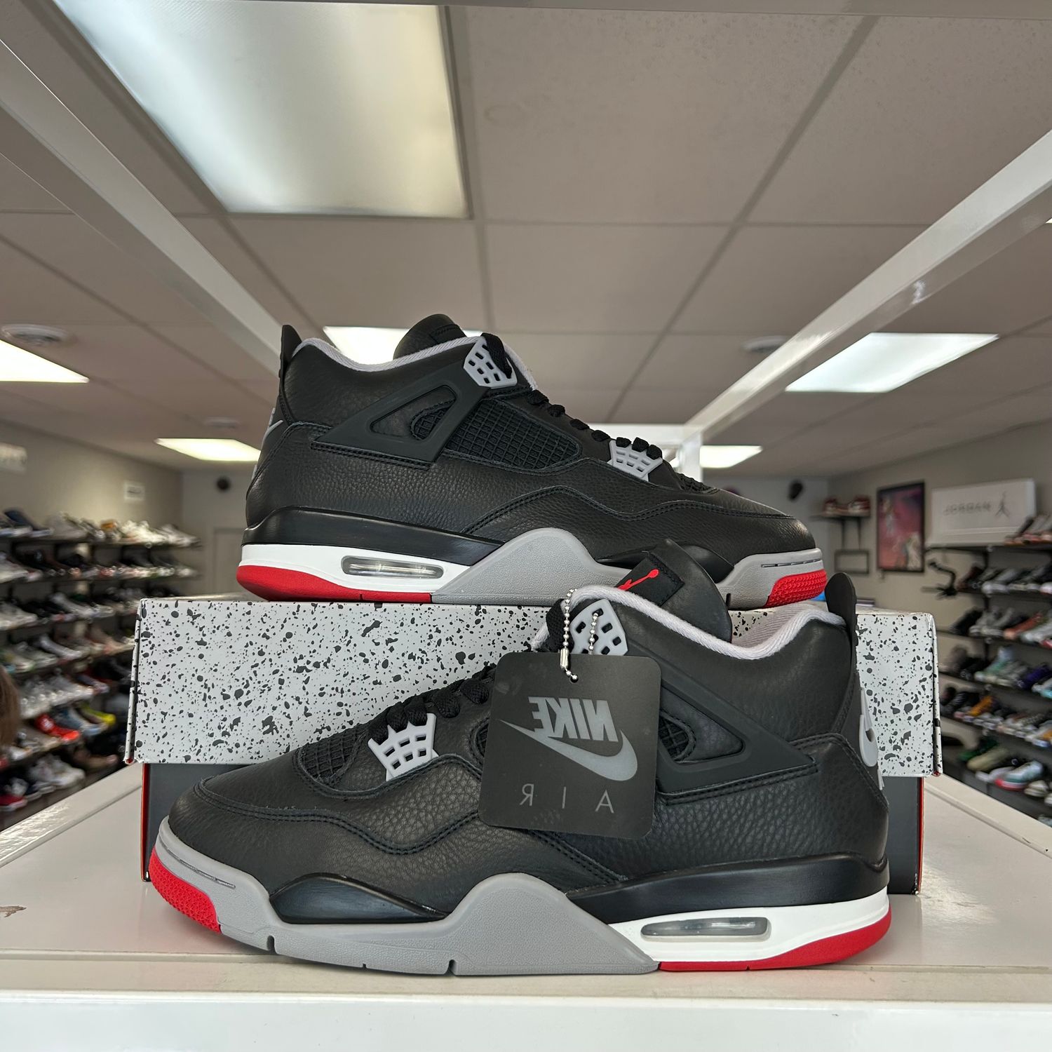 PO AIR JORDAN 4 RETRO BRED REIMAGINED SIZE 11.5
