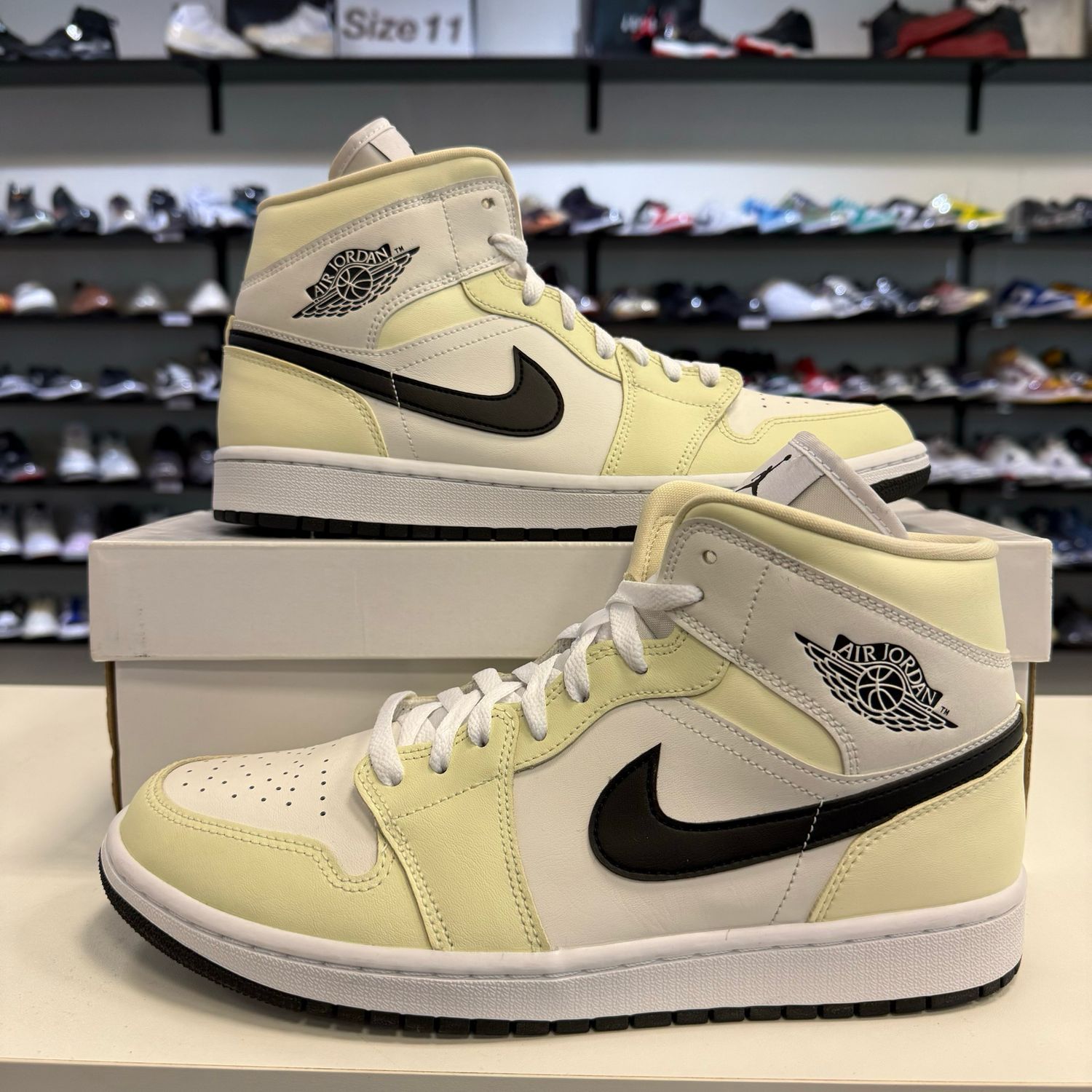 PO JORDAN 1 MID COCONUT MILK (W) SIZE 11.5 / 10M