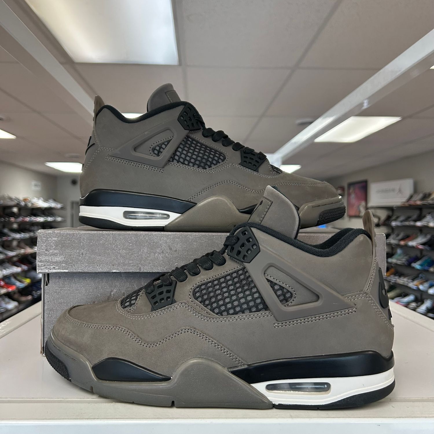 PO AIR JORDAN 4 RETRO CAVE STONE SIZE 11