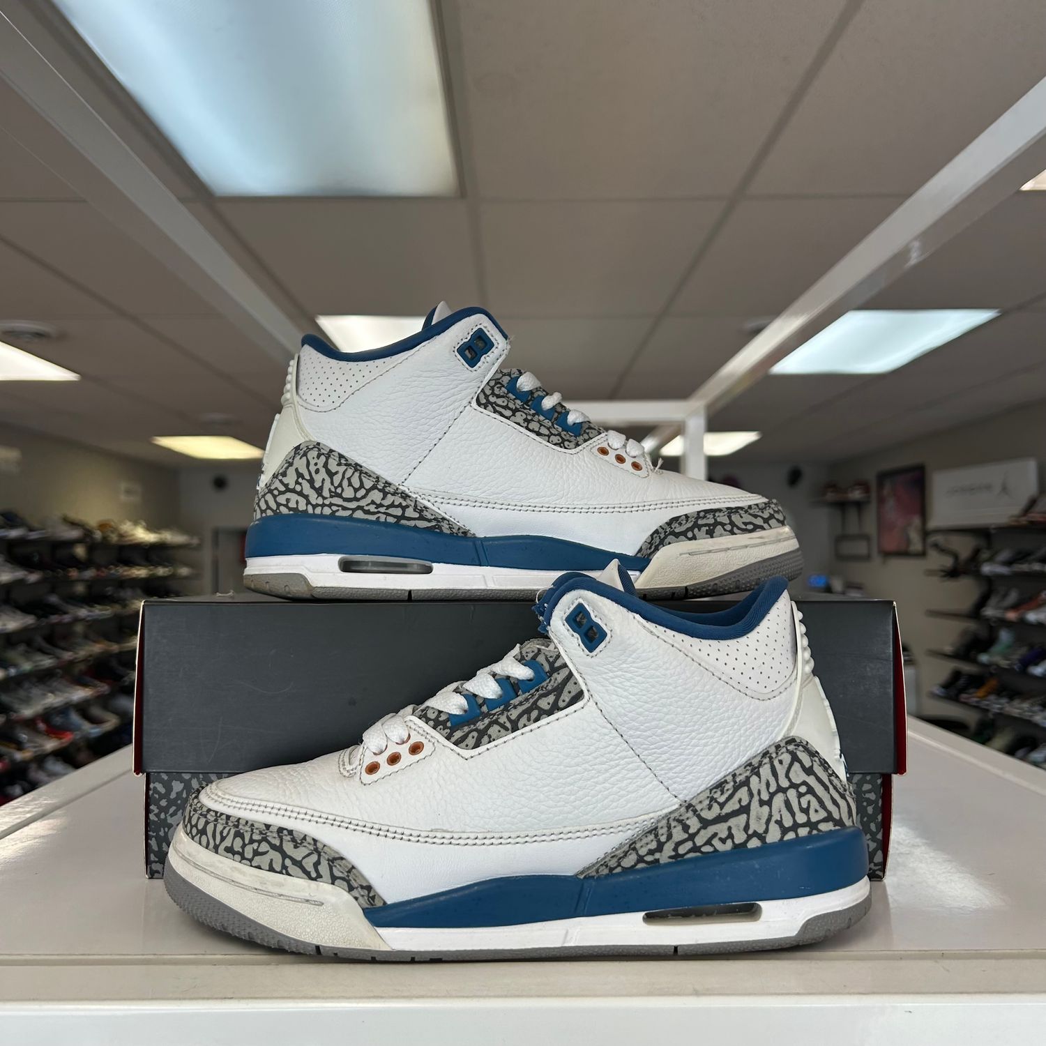 PO AIR JORDAN 3 WIZARDS SIZE 5Y