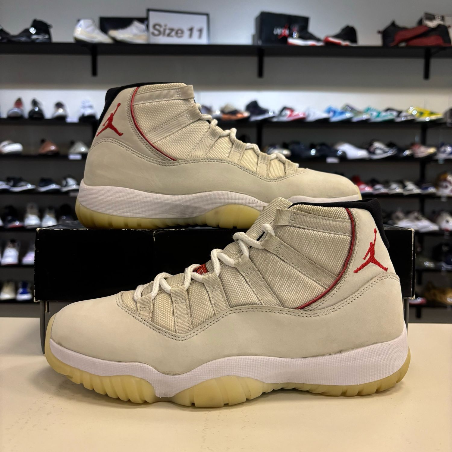 PO AIR JORDAN 11 RETRO PLATINUM TINT SIZE 9