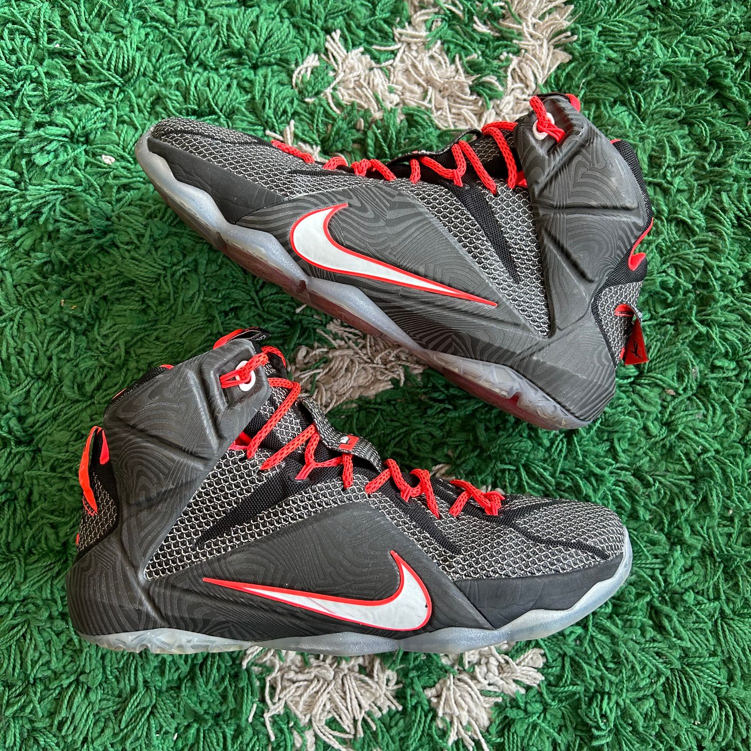PO NB NIKE LEBRON 12 COURT VISION SIZE 11