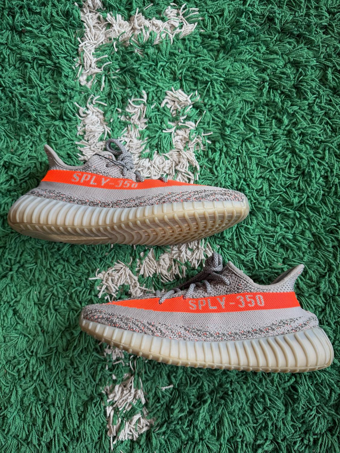 PO NB ADIDAS YEEZY 350 V2 BELUGA REFLECTIVE SIZE 12