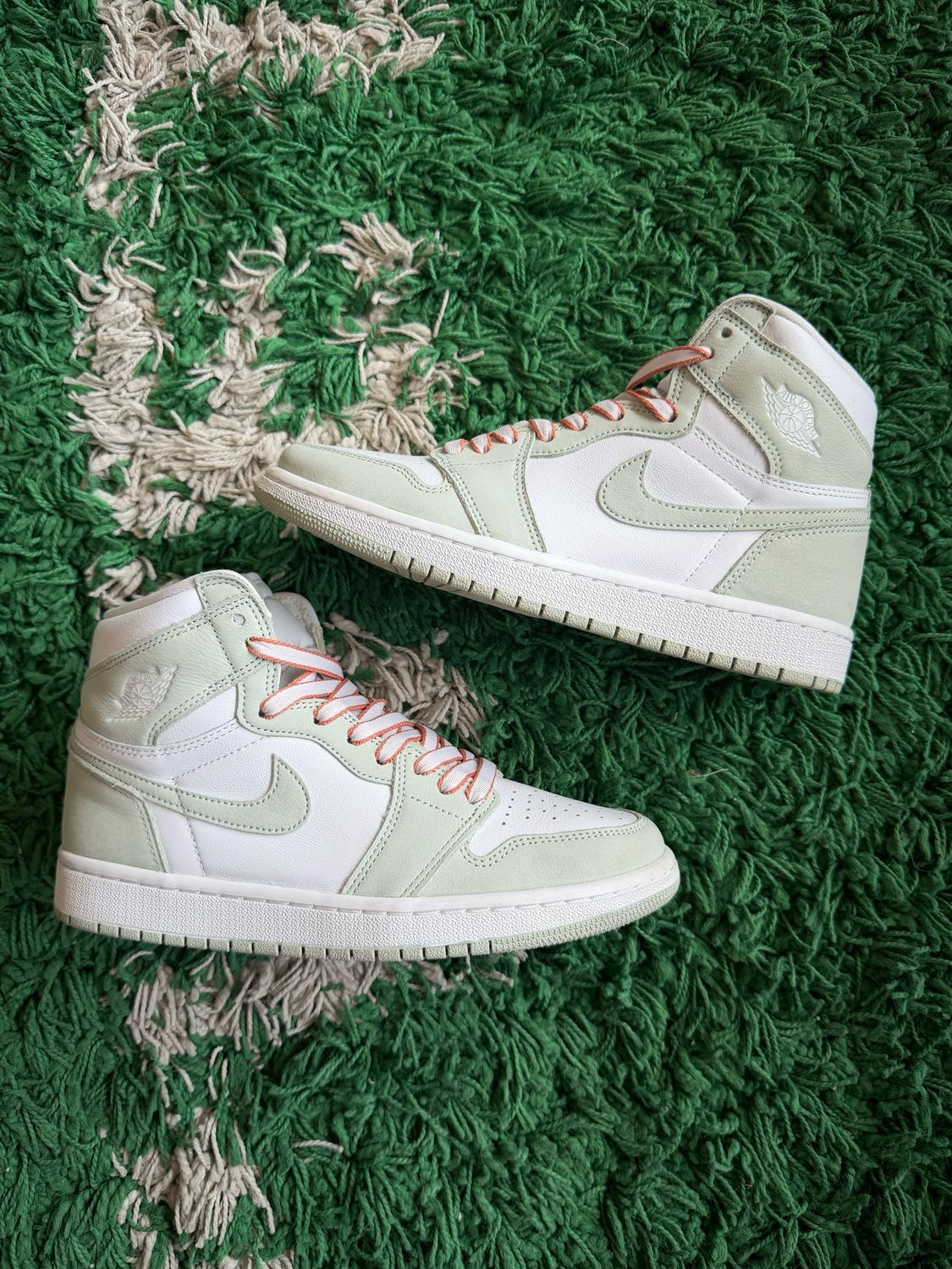 PO NB AIR JORDAN 1 SEAFOAM SIZE 7.5W / 6Y