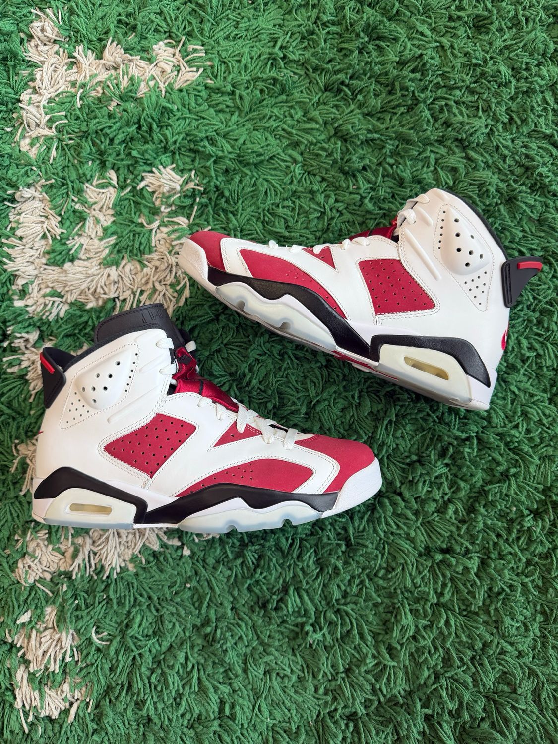 PO NB3 AIR JORDAN 6 CARMINE SIZE 9