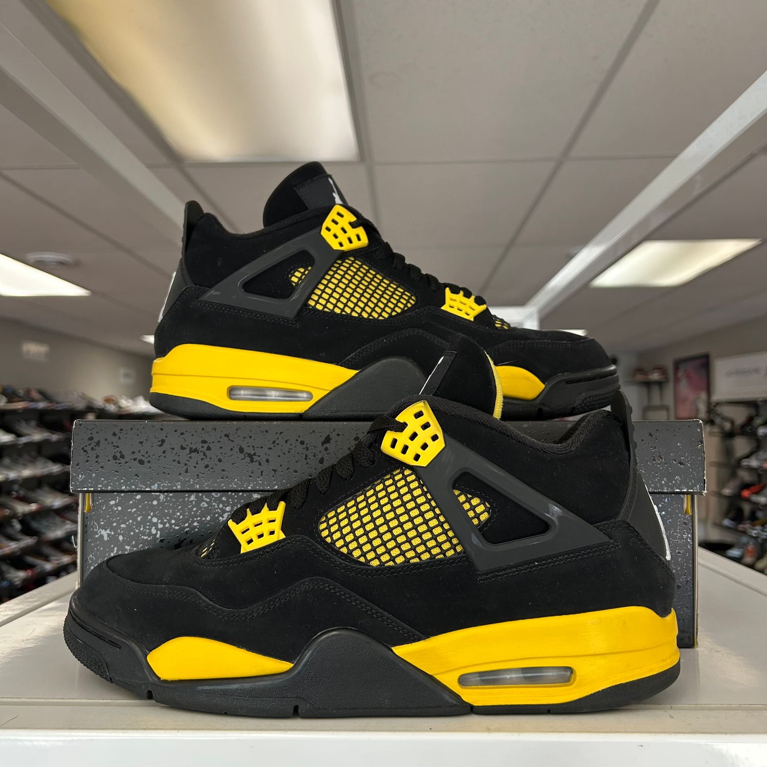 PO2 AIR JORDAN 4 RETRO THUNDER (2023) SIZE 12