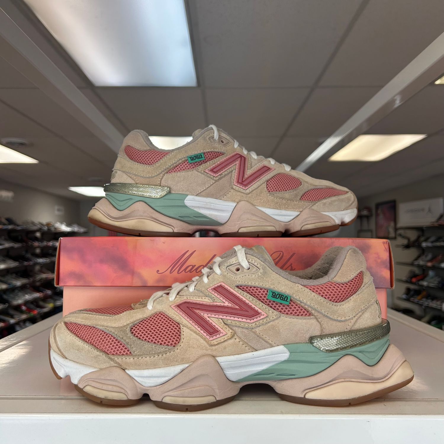 PO2 NEW BALANCE 9060 JOE FRESHGOODS INSIDE VOICES PENNY COOKIE PINK SIZE 10