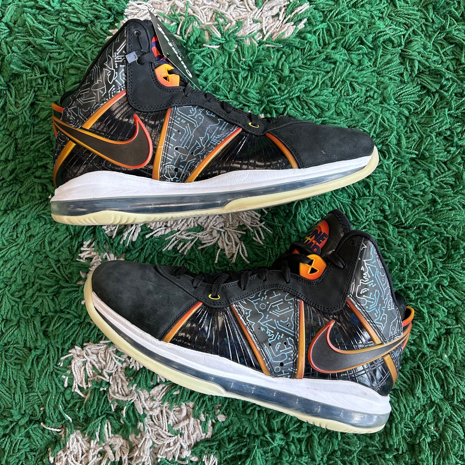 PO NB NIKE LEBRON 8 SPACE JAM SIZE 11