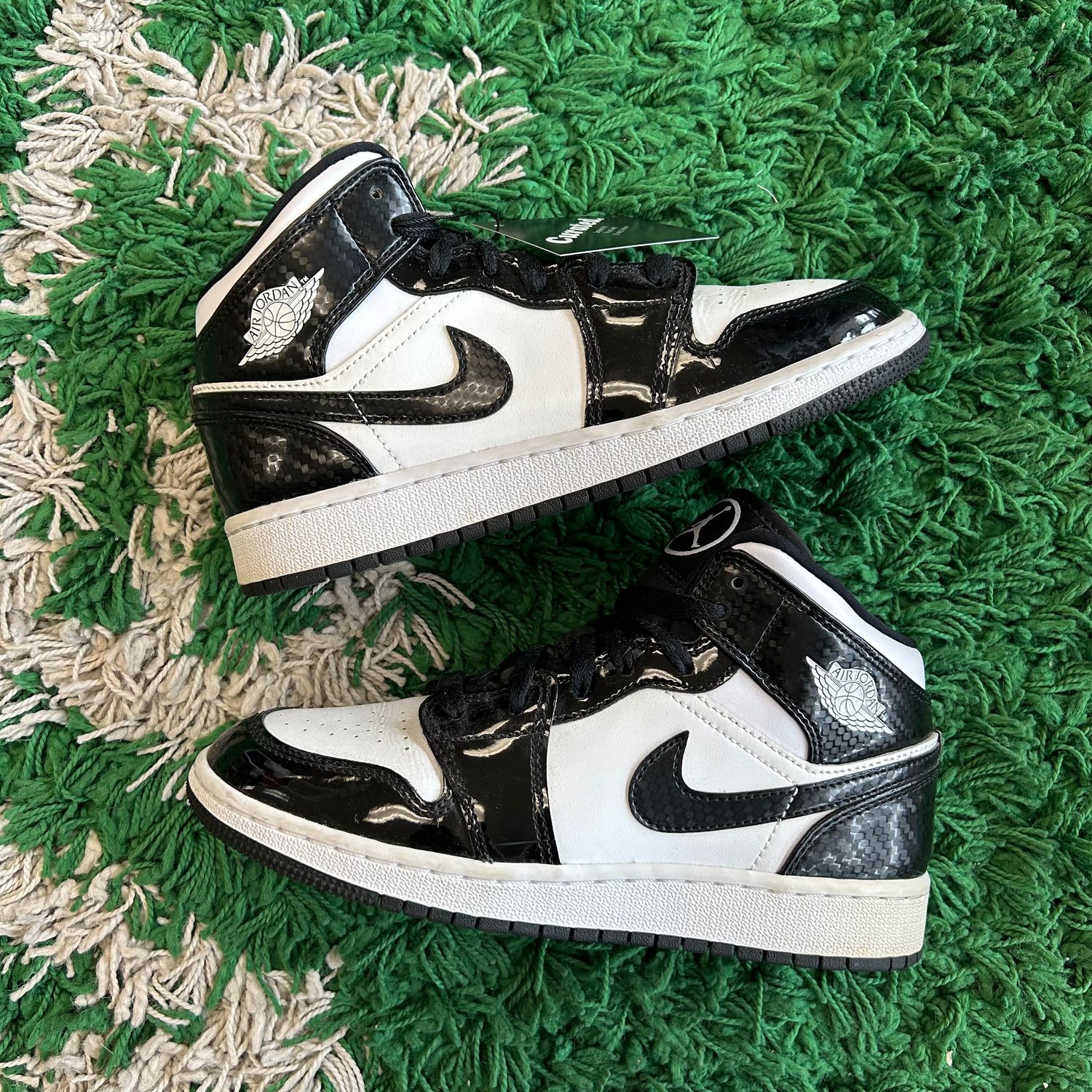 PO NB AIR JORDAN 1 MID ALL STAR CARBON GS SIZE 4.5Y