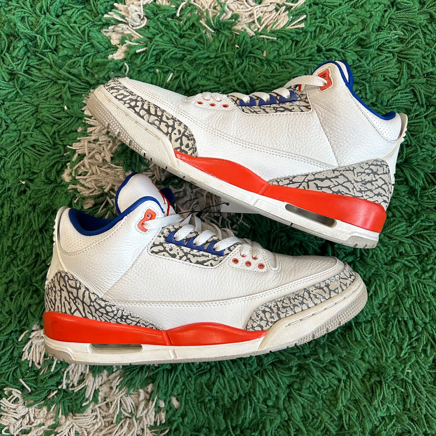 PO NB AIR JORDAN 3 KNICKS SIZE 10