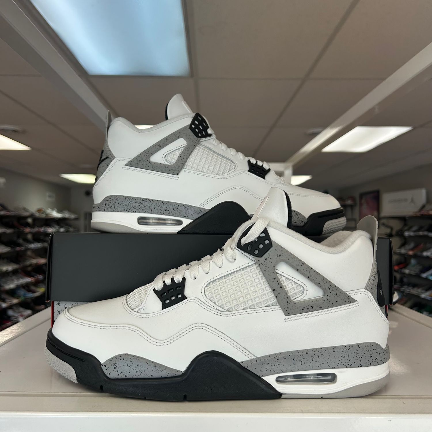 PO6 AIR JORDAN 4 WHITE CEMENT (2025) SIZE 11