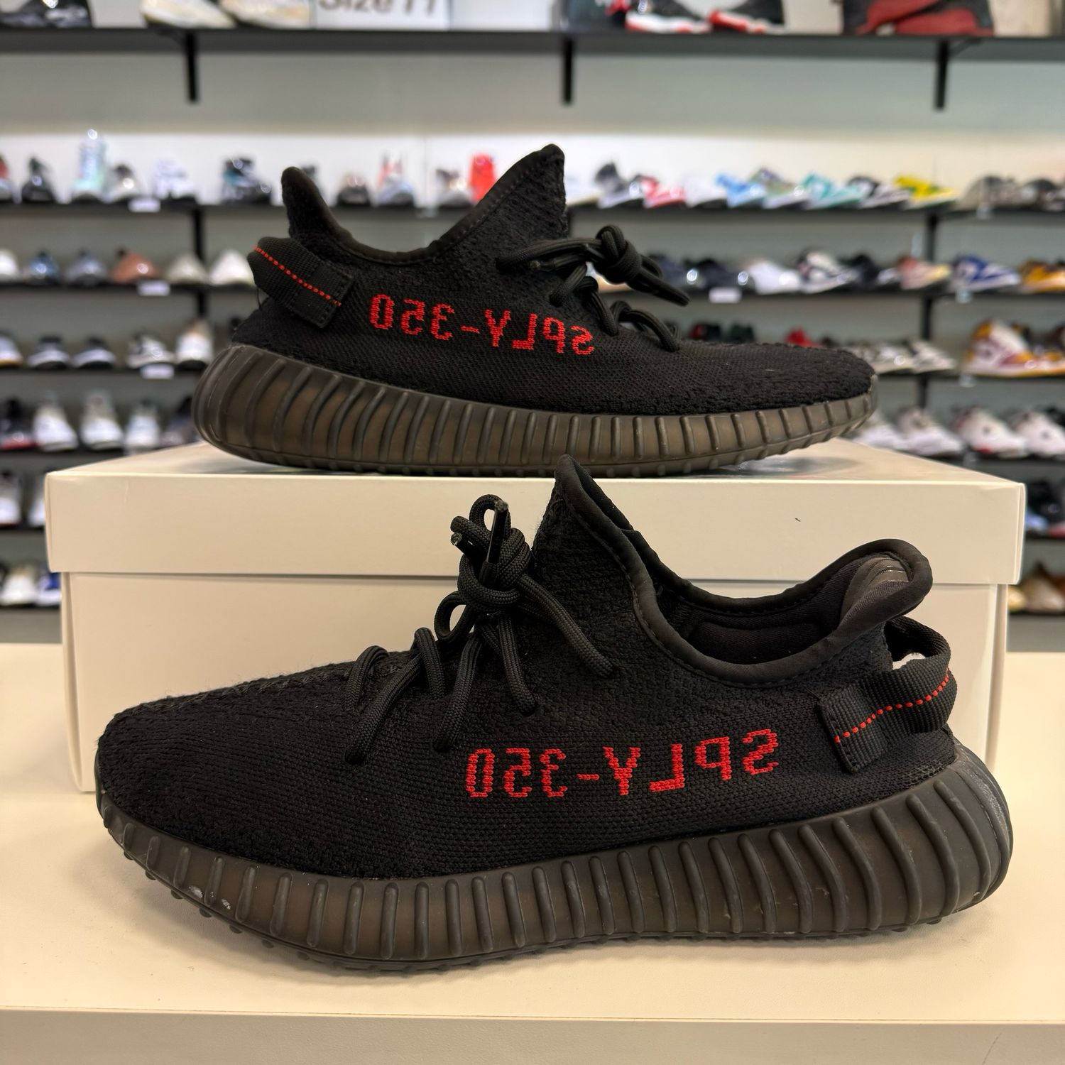 PO NB ADIDAS YEEZY BOOST 350 V2 BLACK RED SIZE 8.5