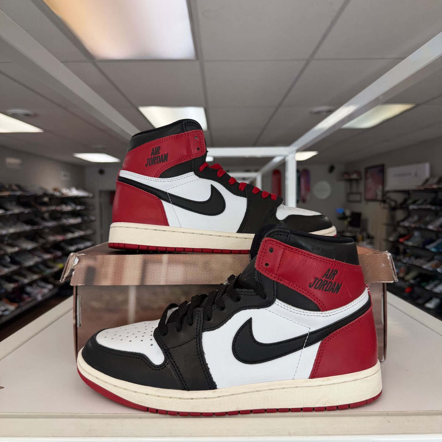 PO AIR JORDAN 1 RETRO HIGH OG BLACK TOE REIMAGINED SIZE 9