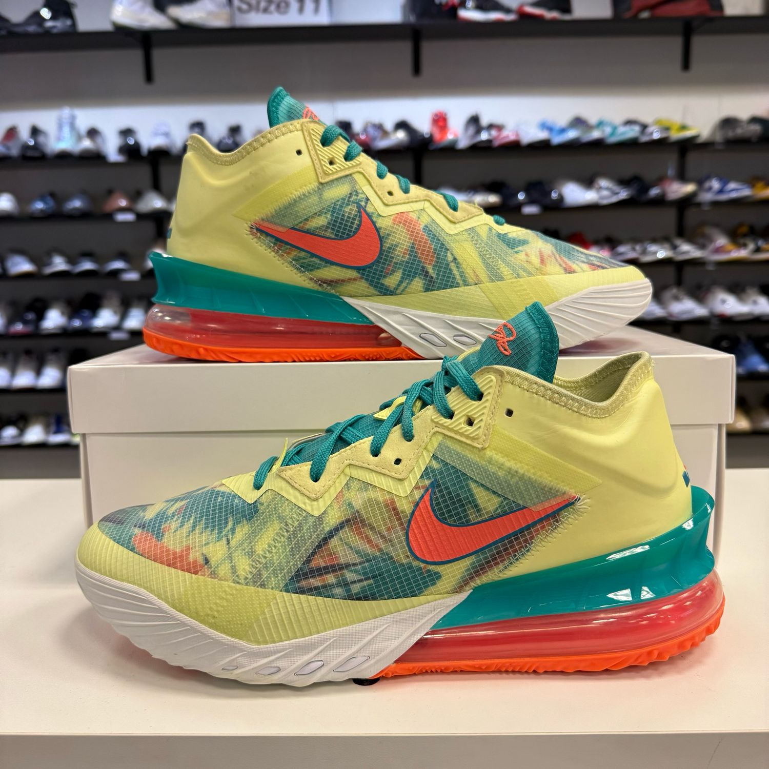 PO NB NIKE LEBRON 18 LOW LEBRONALD PALMER SIZE 10.5