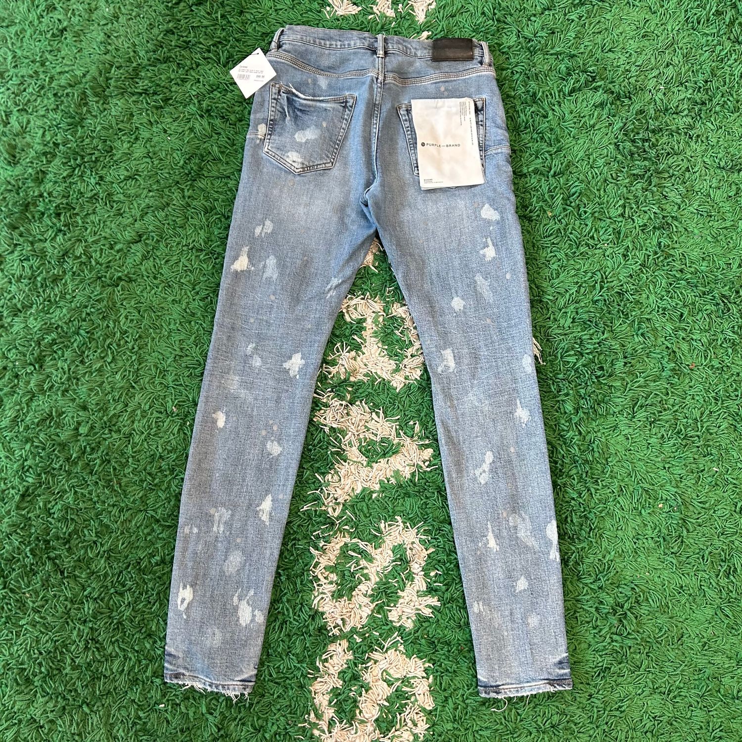 PO PURPLE P001 SLIM FIT RIGHT KNEE RIP PAINT LIGHT WASH JEANS SIZE 30