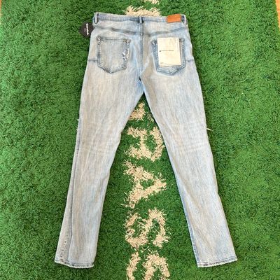PO PURPLE P002 DROPPED FIT SLIM LEG KNEE RIPS LIGHT WASH JEANS SIZE 38