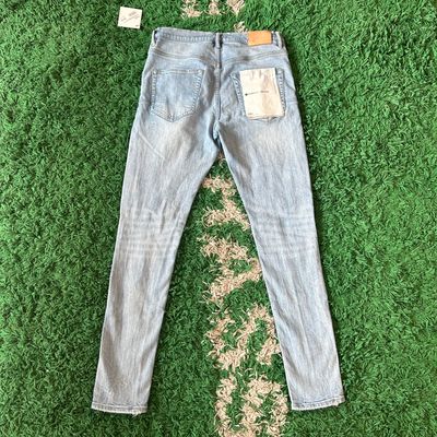 PO PURPLE P002 DROPPED FIT SLIM LEG LIGHT WASH KNEE RIPS SIZE 31