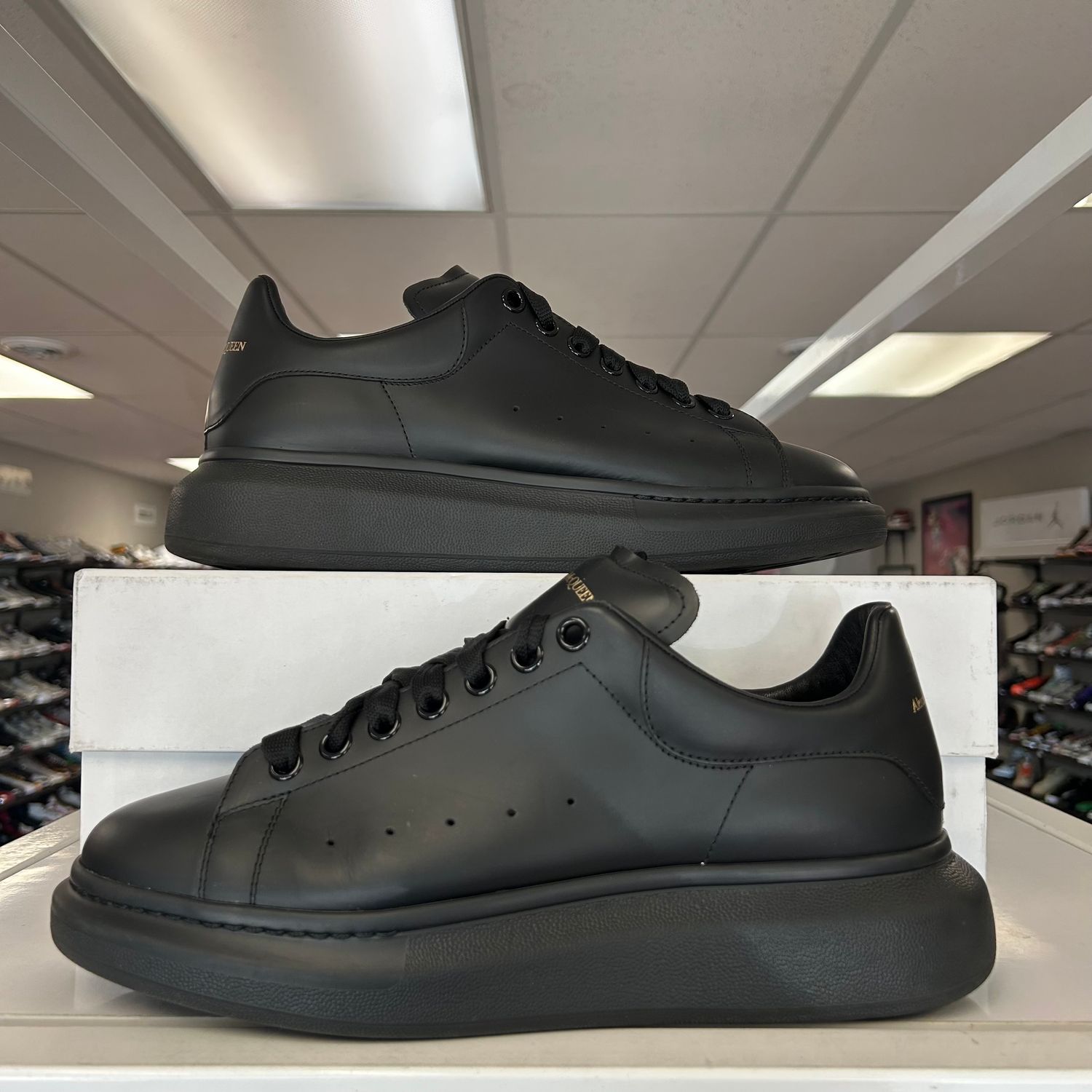 PO ALEXANDER MCQUEEN TRIPLE BLACK LEATHER SIZE 44.5/11.5US