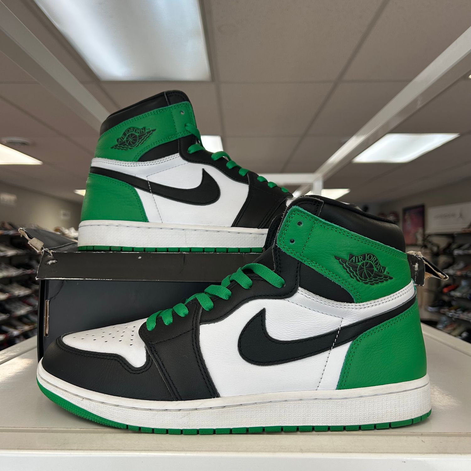 PO3 AIR JORDAN 1 RETO HIGH OG LUCKY GREEN SIZE 12