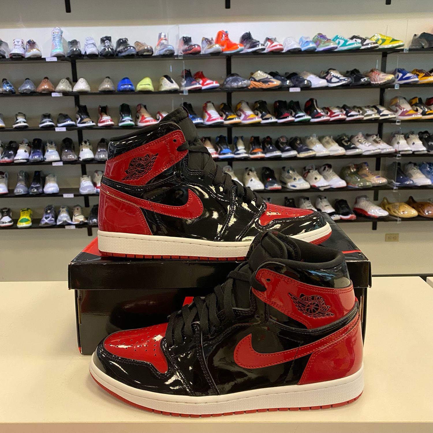 PO2 AIR JORDAN 1 RETRO HIGH PATENT BRED SIZE 10
