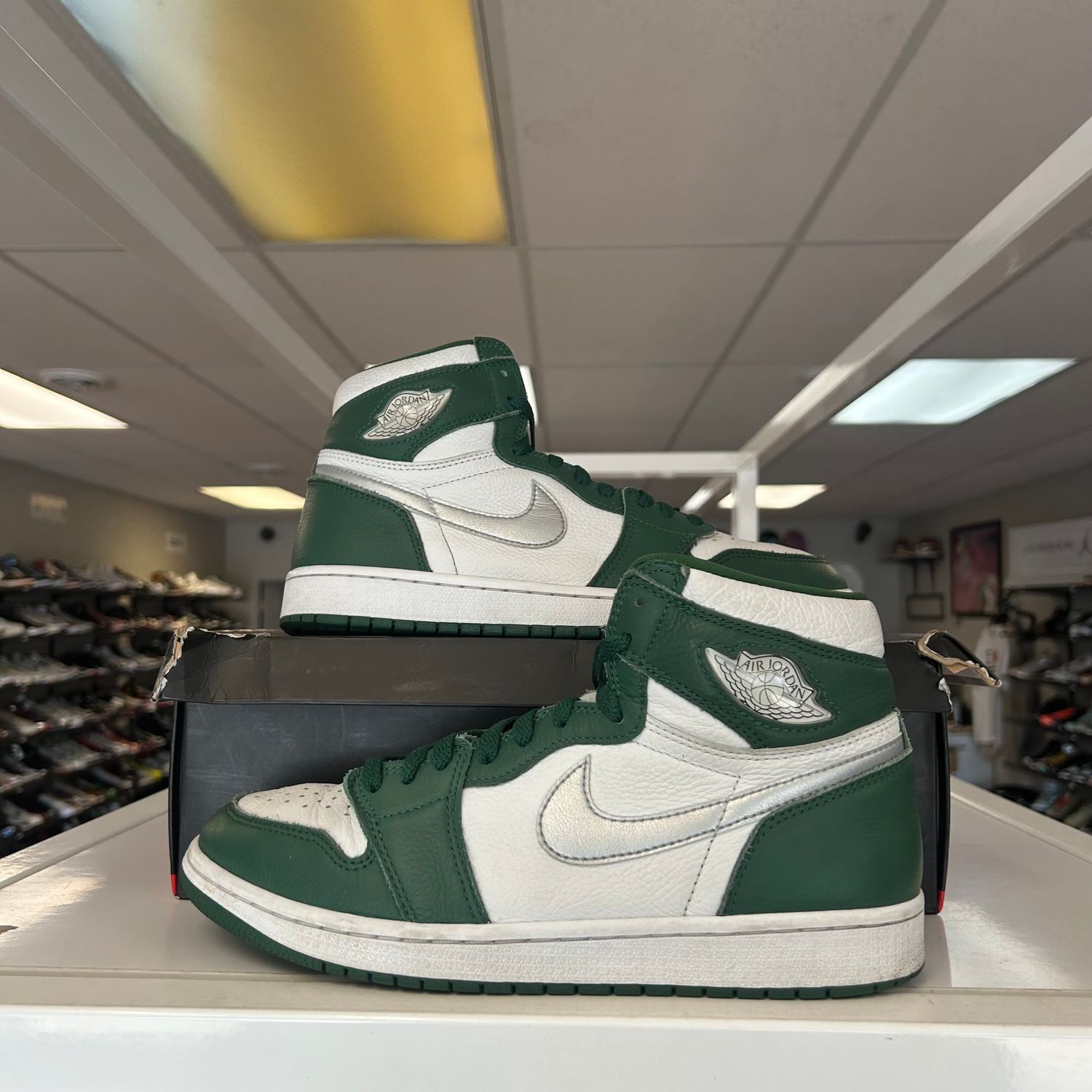 PO2 AIR JORDAN 1 GORGE GREEN SIZE 9