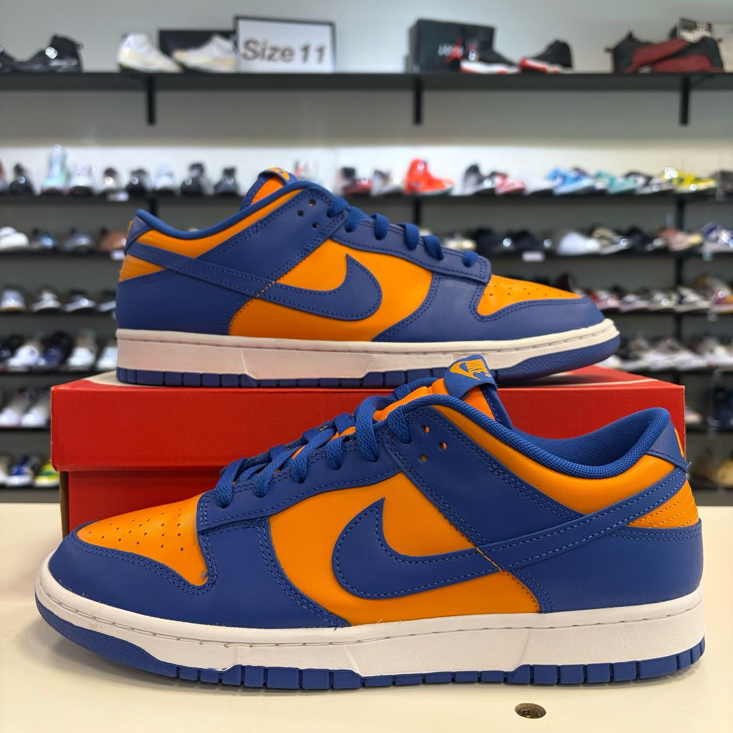 PO NIKE DUNK LOW KNICKS SIZE 12