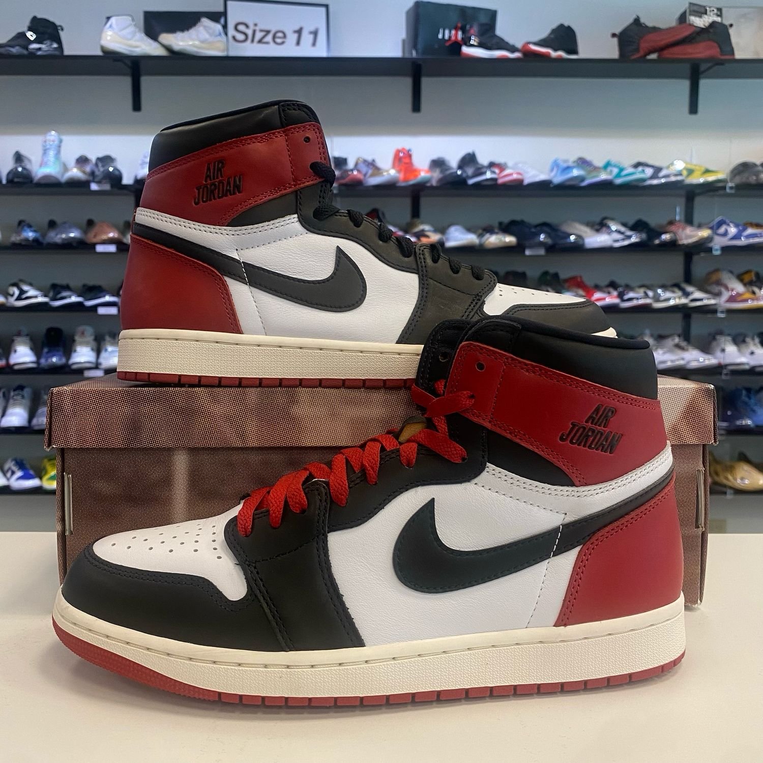 PO AIR JORDAN 1 HIGH BLACK TOE REIMAGINED SIZE 11