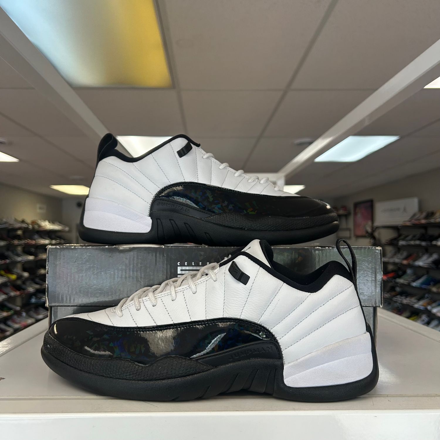 PO AIR JORDAN 12 LOW 25 YEARS IN CHINA SIZE 11.5
