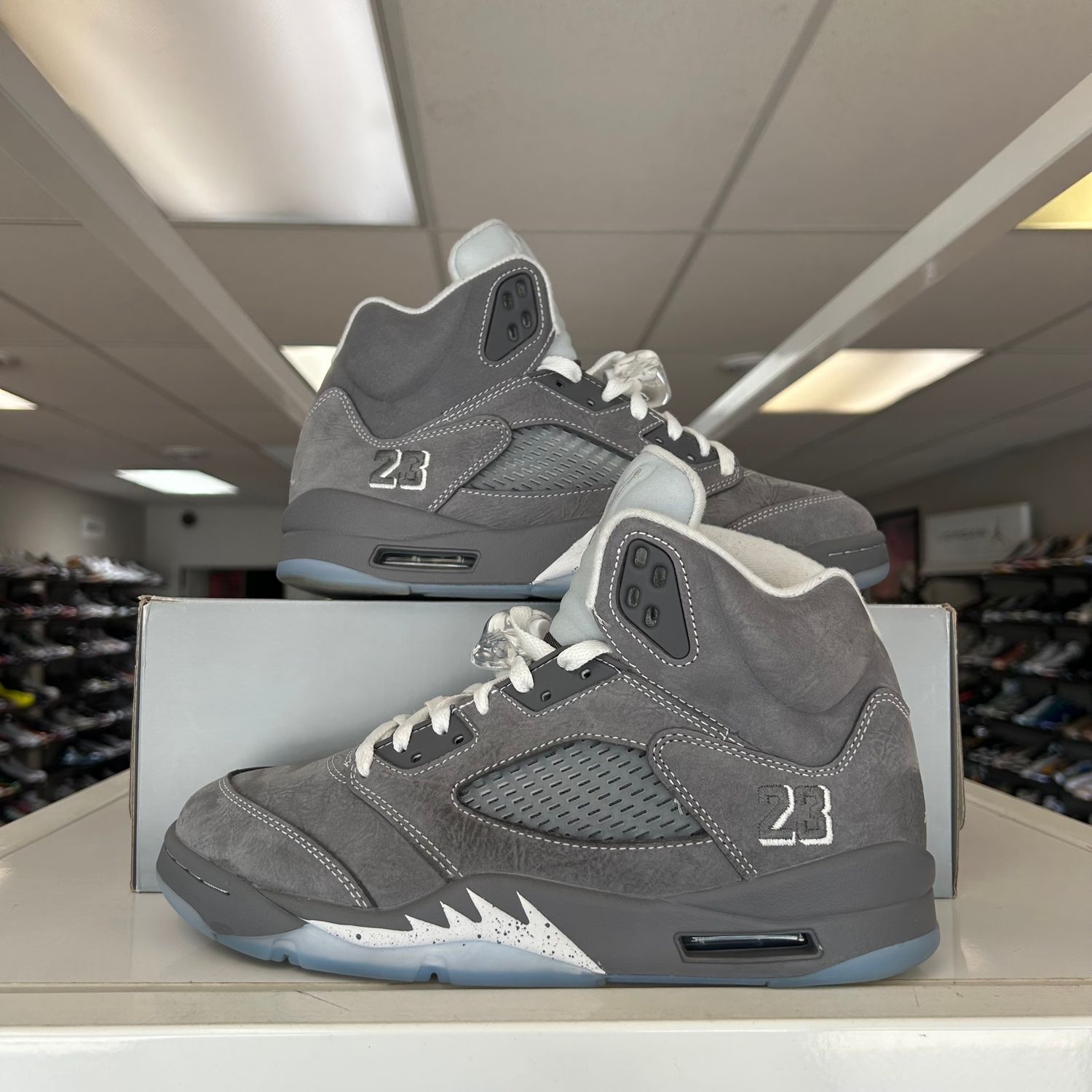 PO AIR JORDAN 5 RETRO WOLF GREY (2026) SIZE 8.5