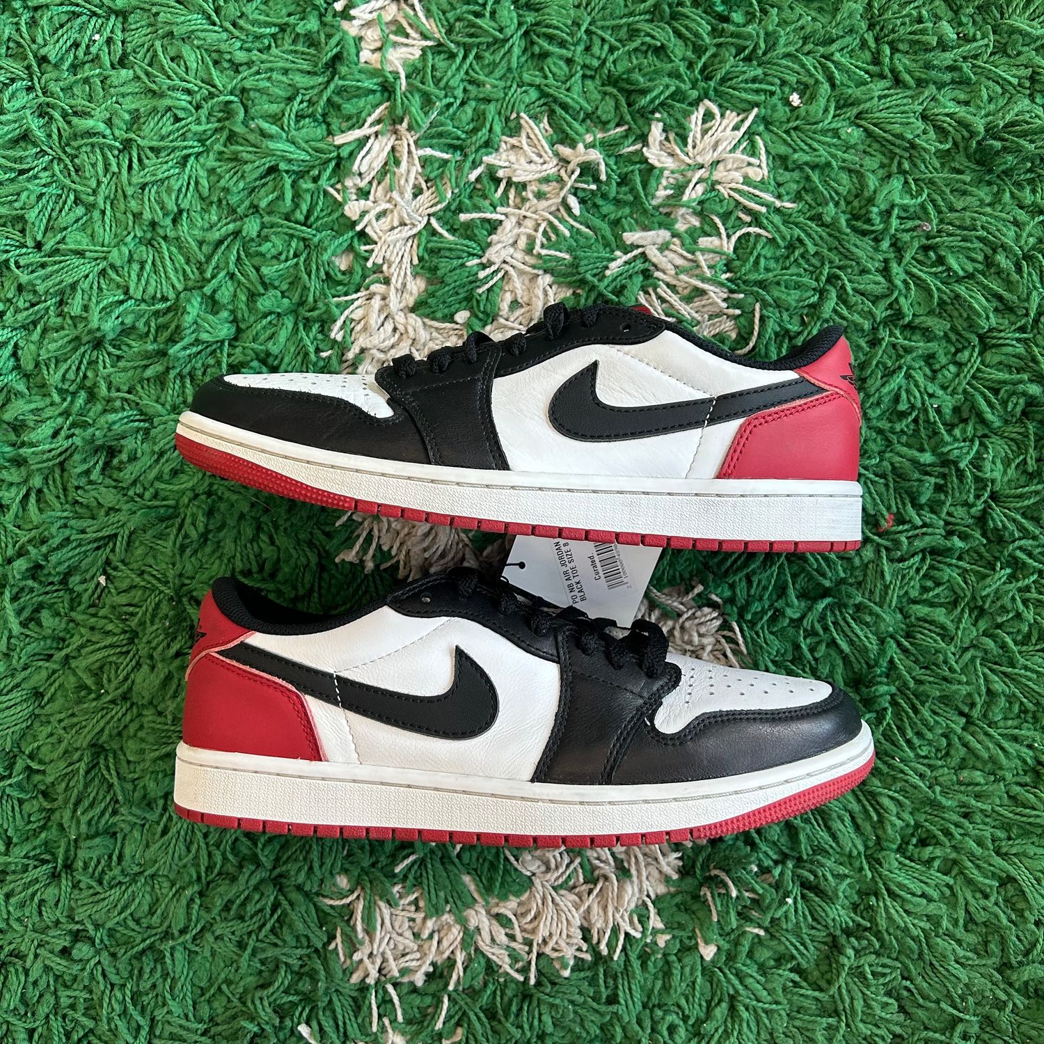 PO NB AIR JORDAN 1 LOW BLACK TOE SX SIZE 8