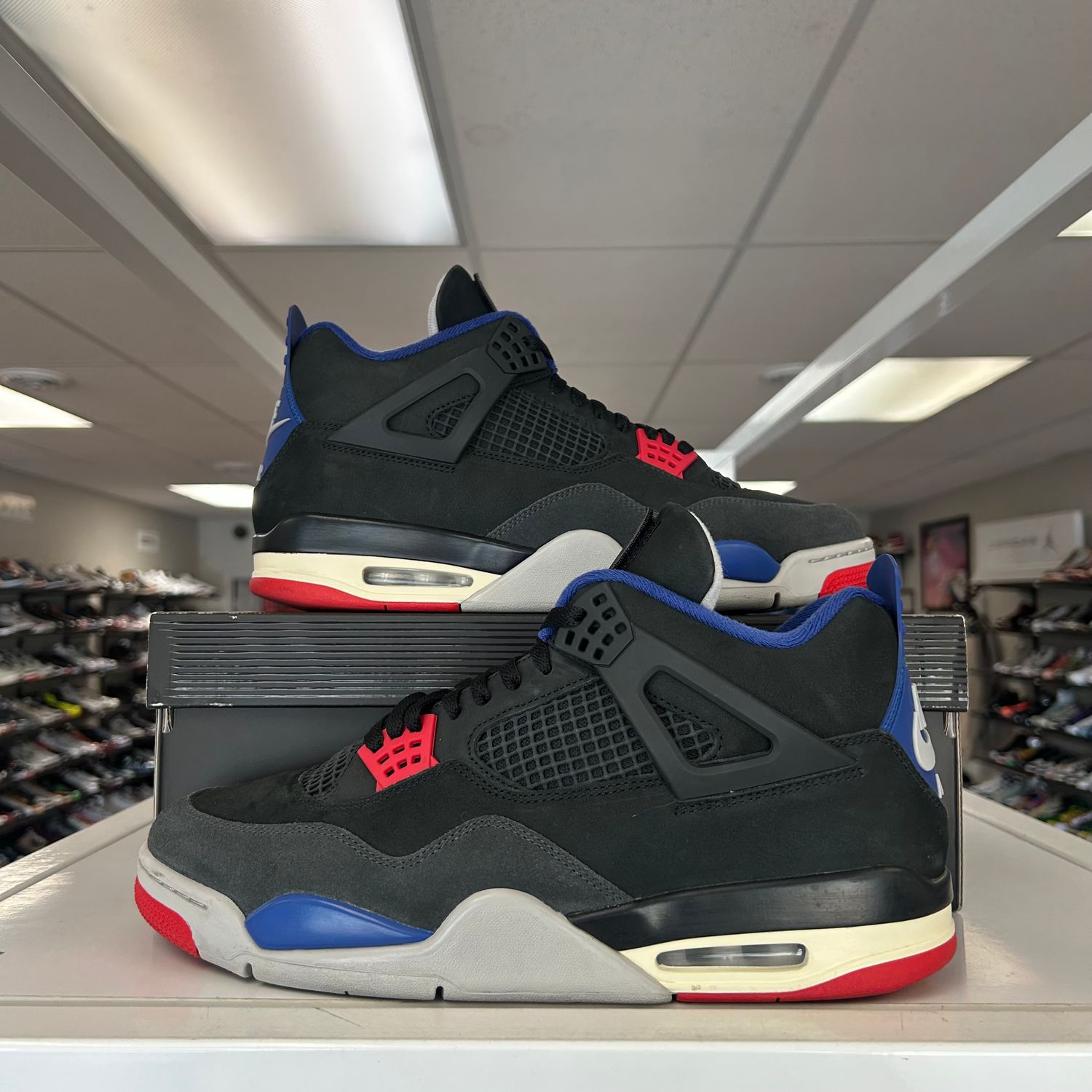 PO AIR JORDAN 4 RETRO RARE AIR (WHITE LETTERING) SIZE 13