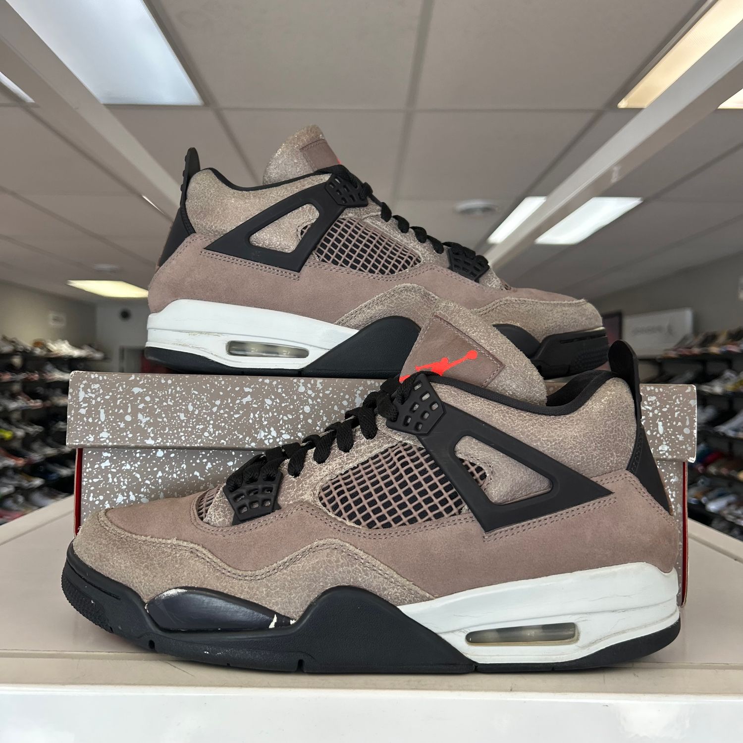 PO4 AIR JORDAN 4 TAUPE HAZE SIZE 11