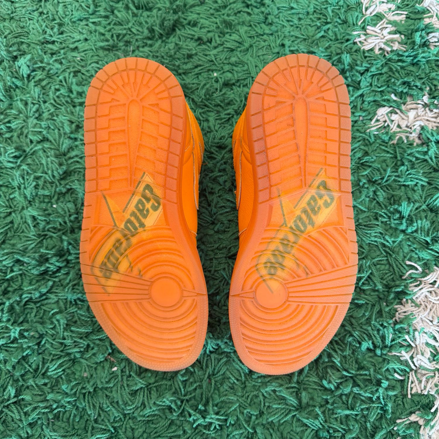 PO NB AIR JORDAN 1 GATORADE ORANGE SIZE 8