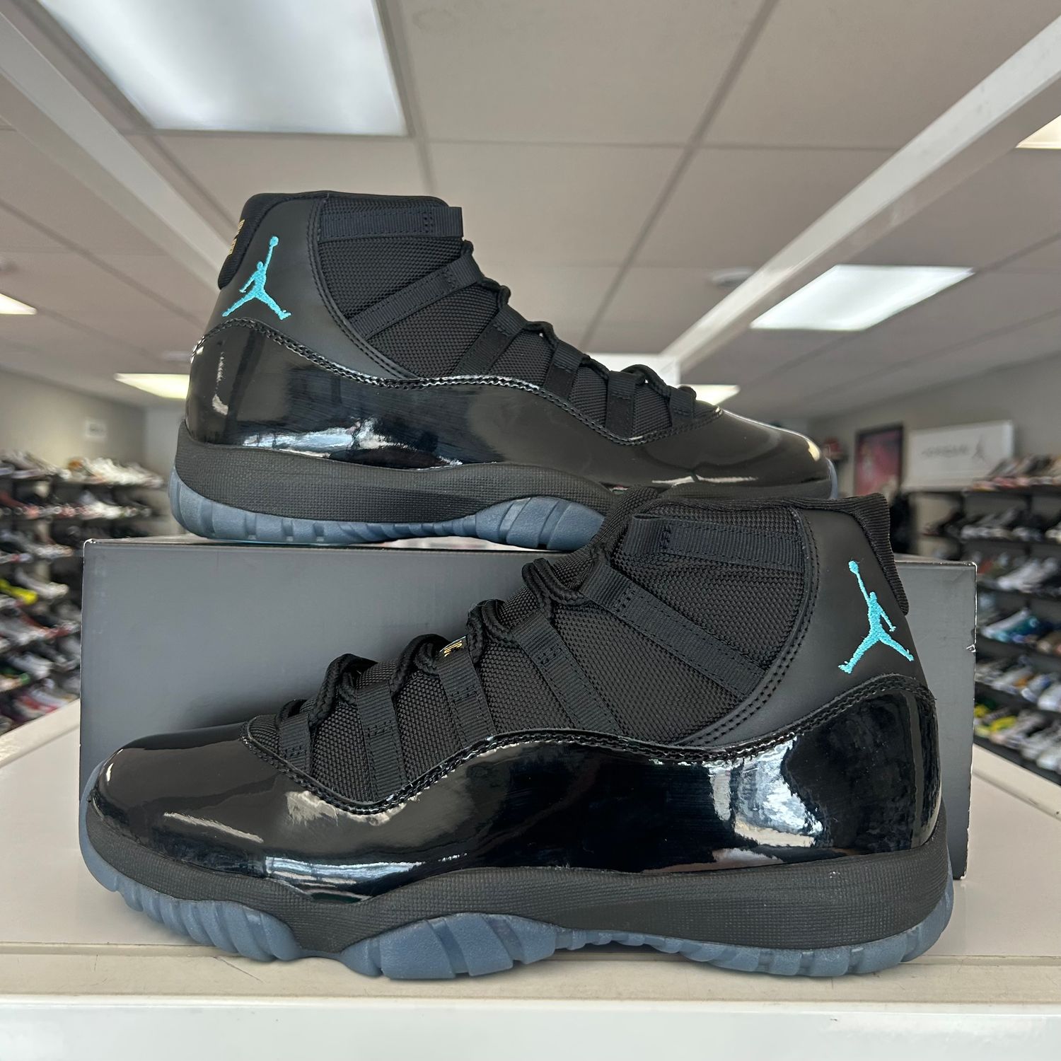PO5 AIR JORDAN 11 RETRO GAMMA BLUE (2025) SIZE 10.5