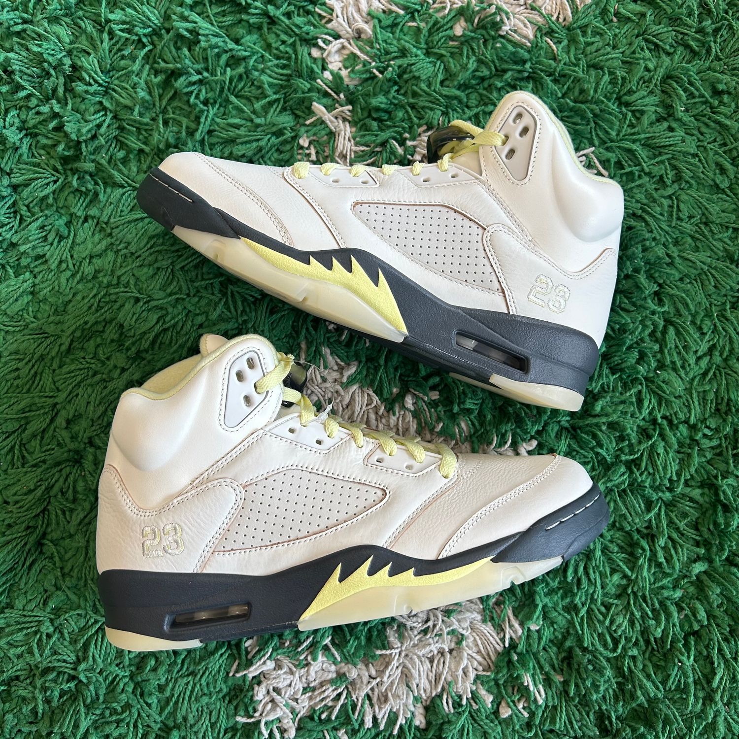 PO NB AIR JORDAN 5 (W) LUMINOUS GREEN SIZE 10.5W / 9M