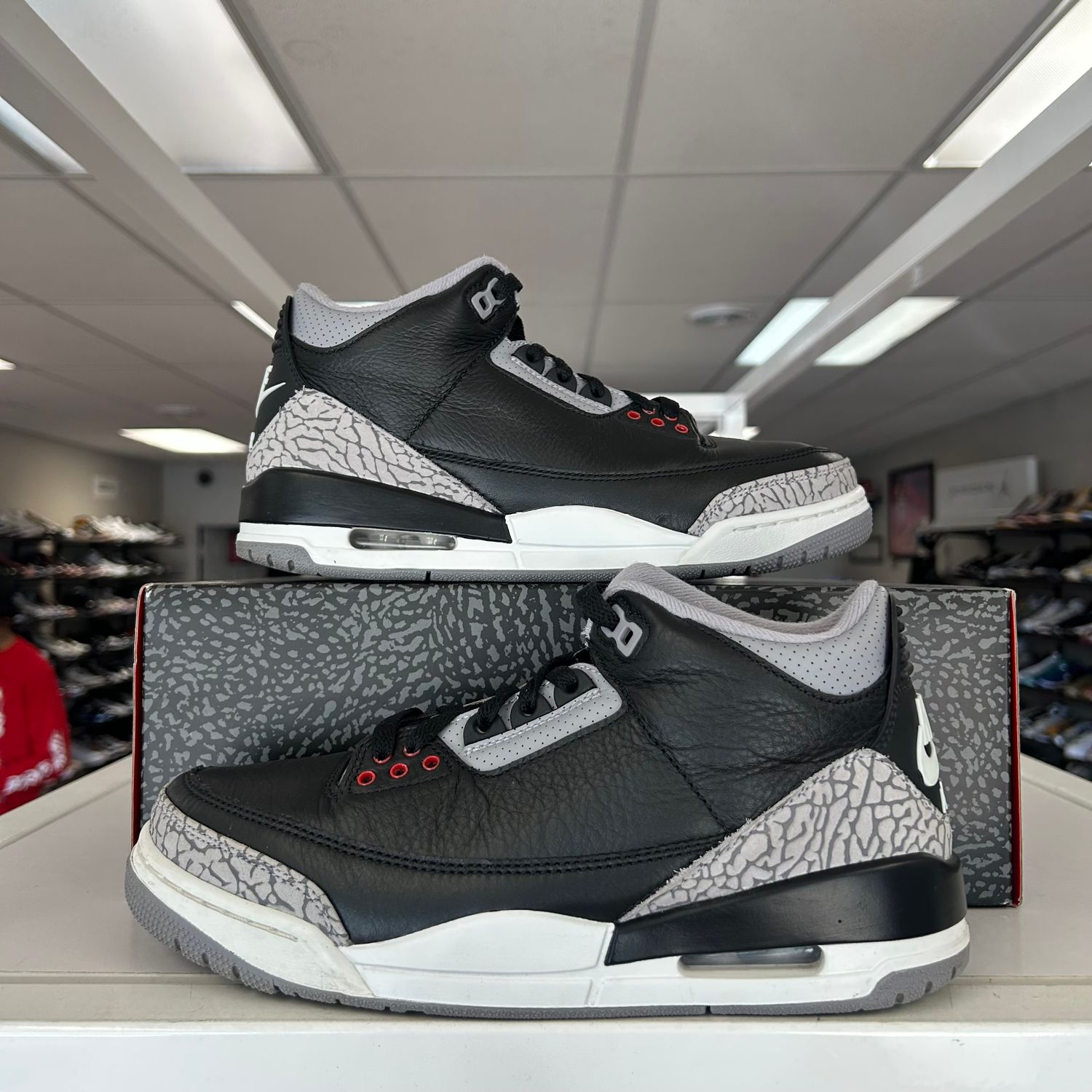 PO2 (NO LID) AIR JORDAN 3 BLACK CEMENT (2024) SIZE 7.5