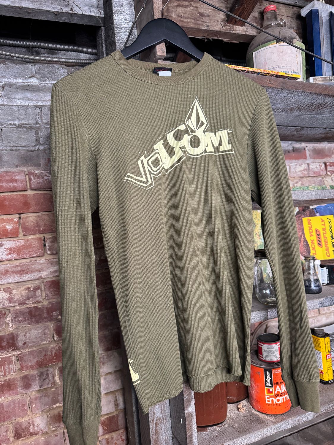 Vintage Volcom Skate Thermal Olive Size S (16.5x26)