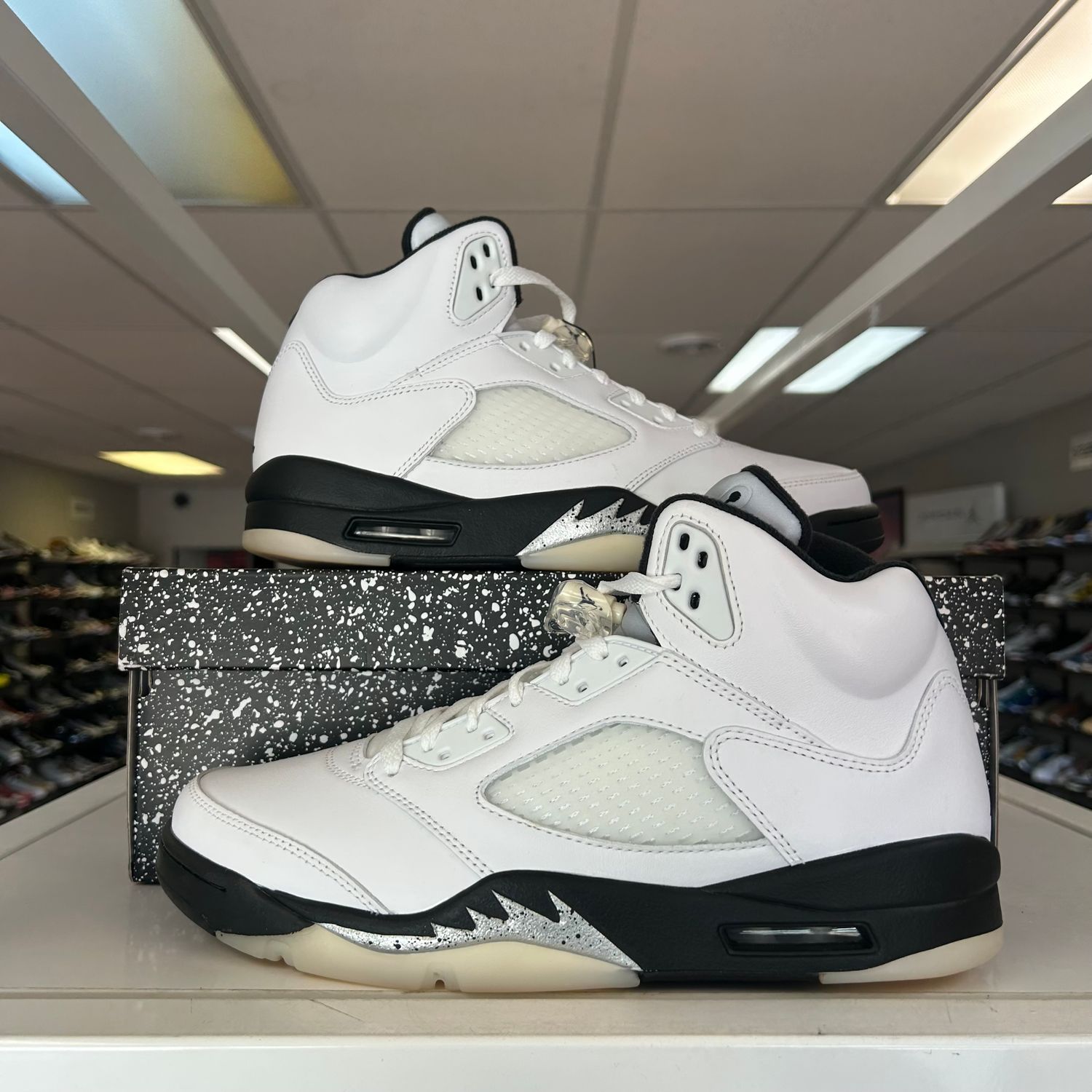 PO AIR JORDAN 5 RETRO REVERSE METALLIC SIZE 11