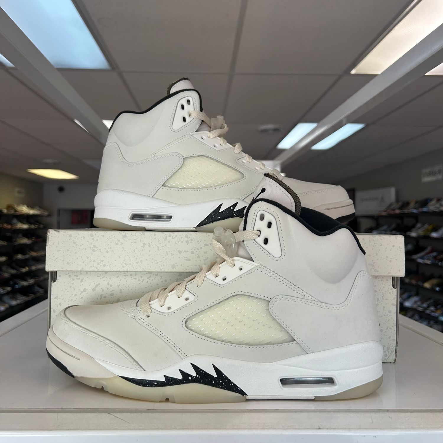 PO AIR JORDAN 5 RETRO SE SAIL SIZE 11