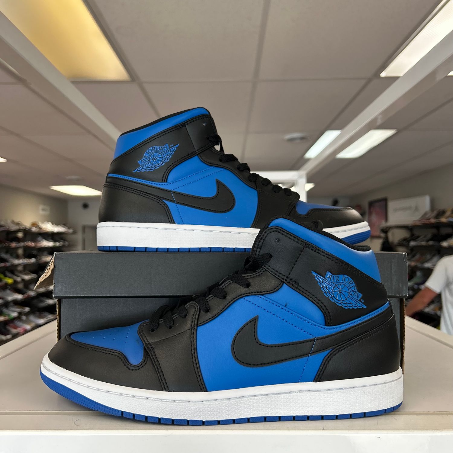 PO2 AIR JORDAN 1 MID BLACK ROYAL BLUE SIZE 11
