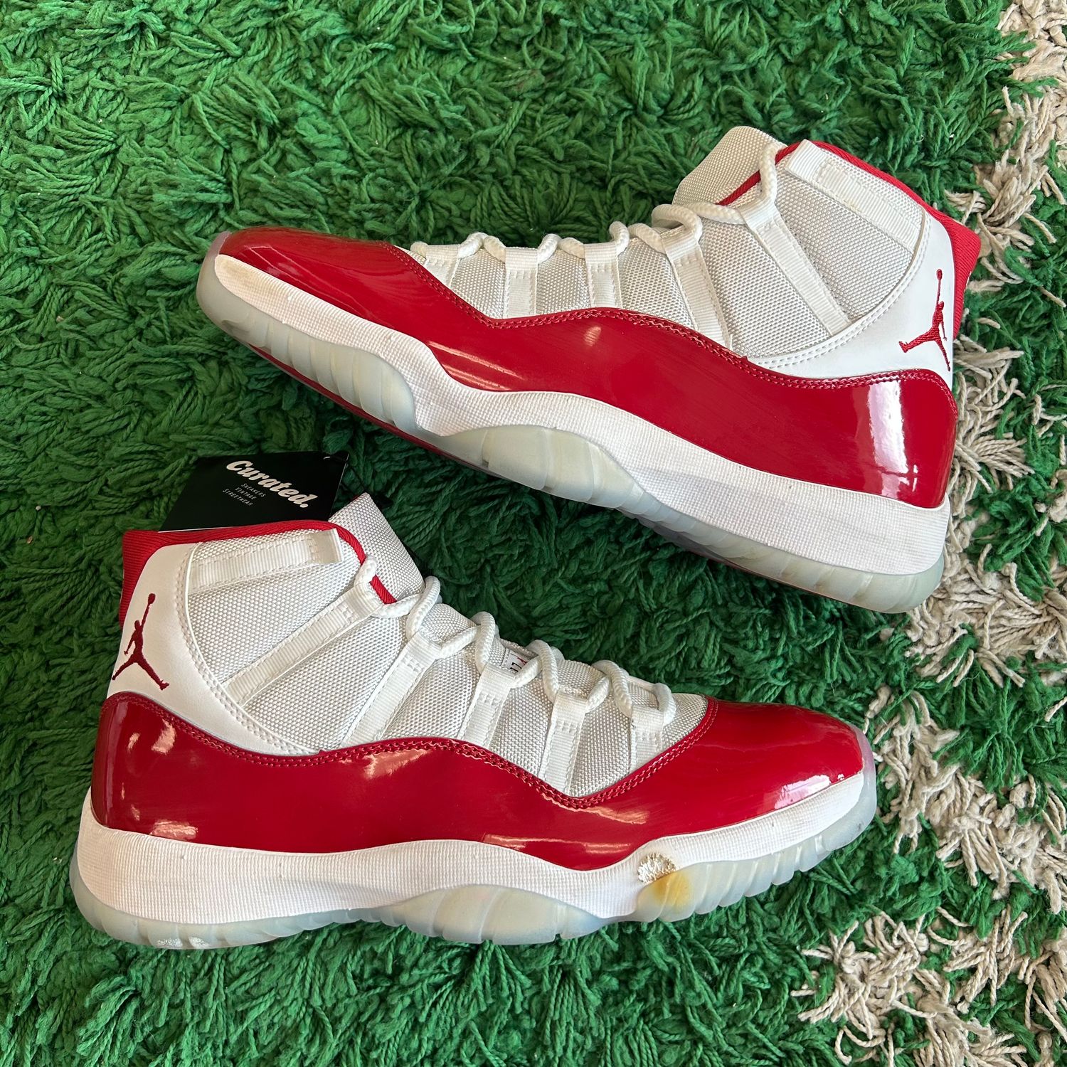 PO NB5 AIR JORDAN 11 CHERRY SIZE 11