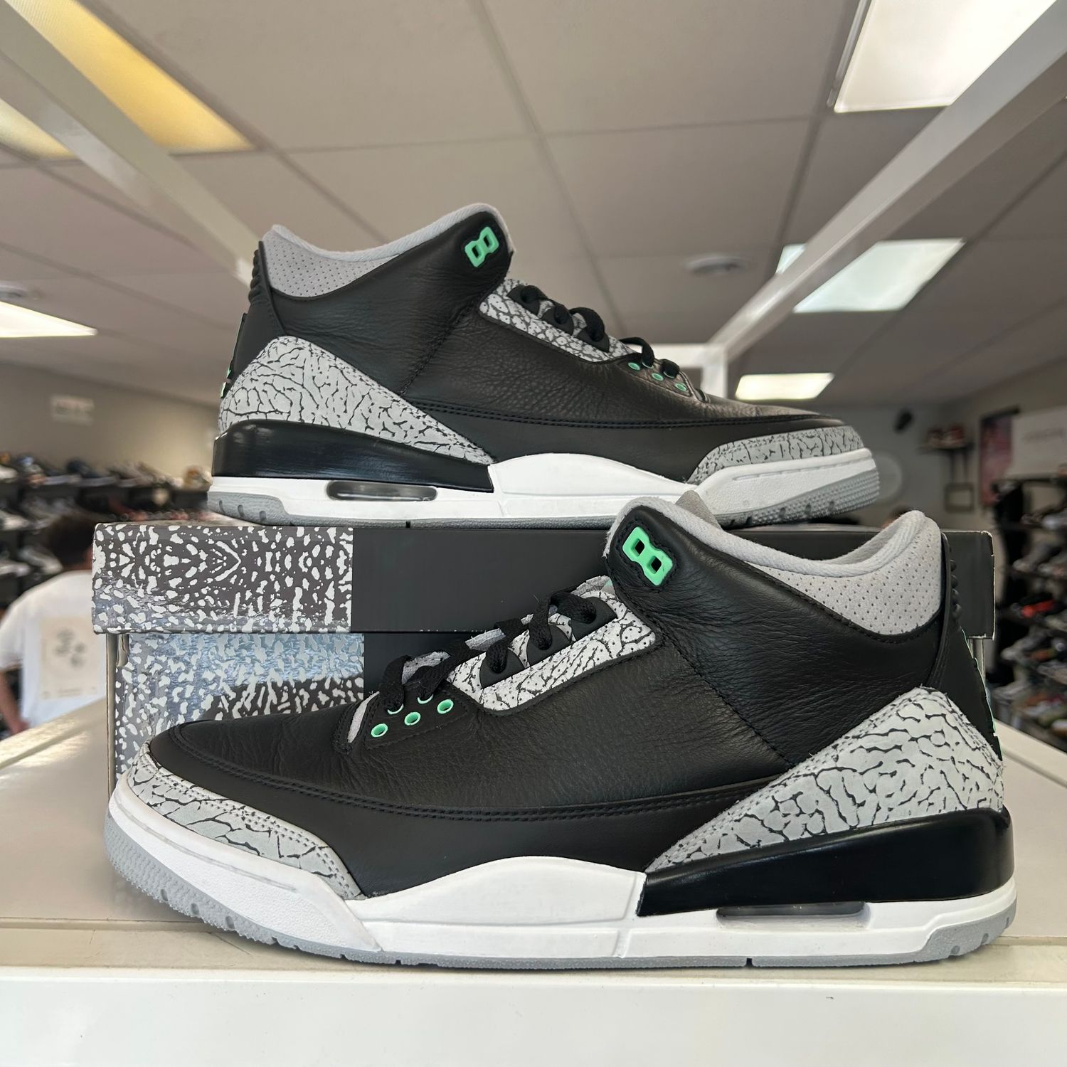 PO2 AIR JORDAN 3 RETRO GREEN GLOW SIZE 11