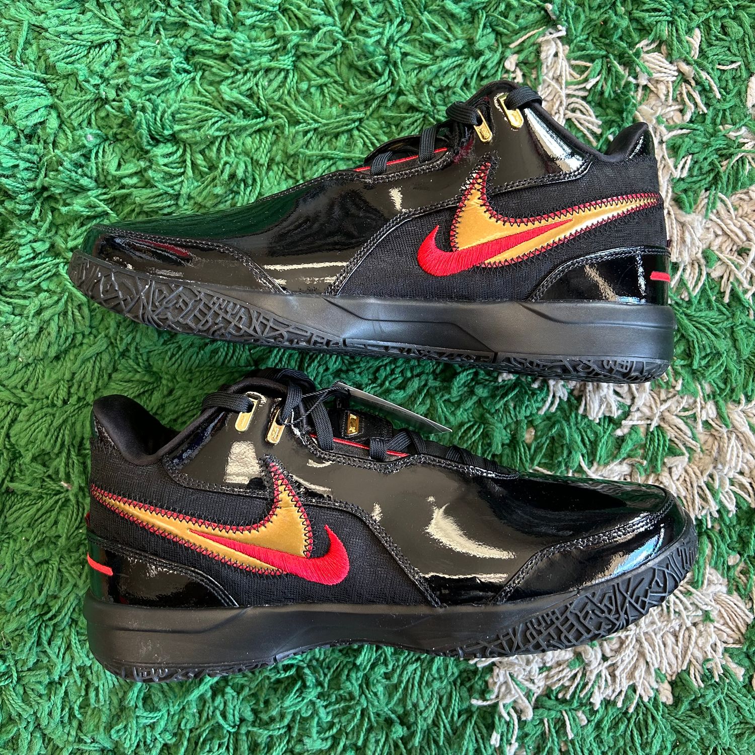 PO NB NIKE ZOOM LEBRON NXXT GEN AMPD BLACK UNIVERSITY RED GOLD SIZE 11