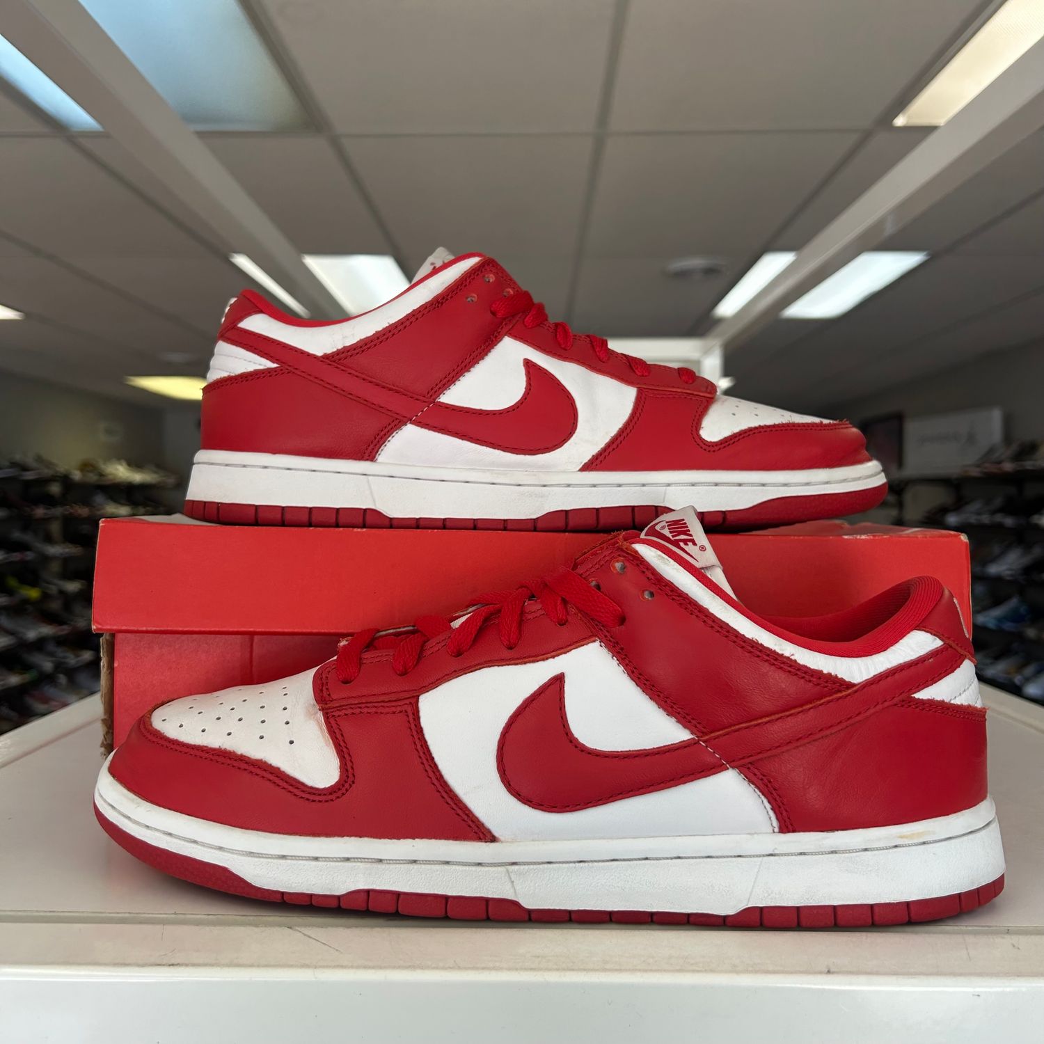 PO2 NIKE DUNK LOW SP ST.JOHN SIZE 11