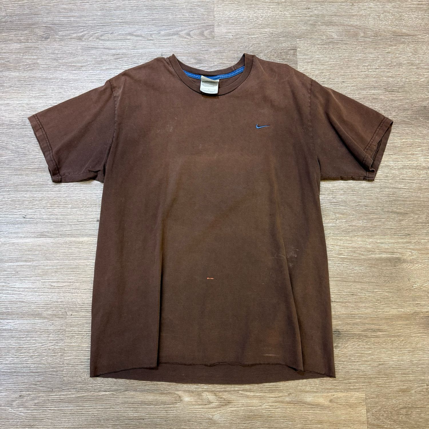 VINTAGE NIKE TEE BROWN SIZE L